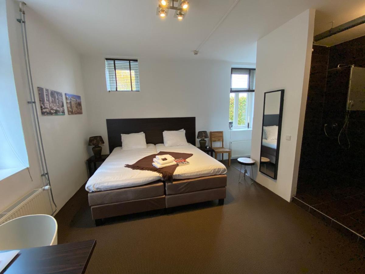 De Slaapfabriek Vakantiehuis En Trainingslocatie 투이그 외부 사진