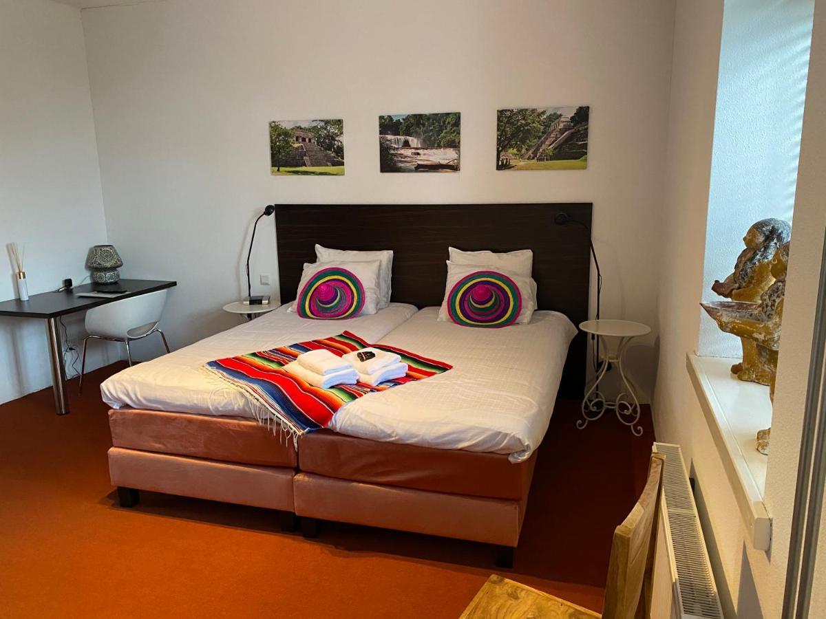 De Slaapfabriek Vakantiehuis En Trainingslocatie 투이그 외부 사진