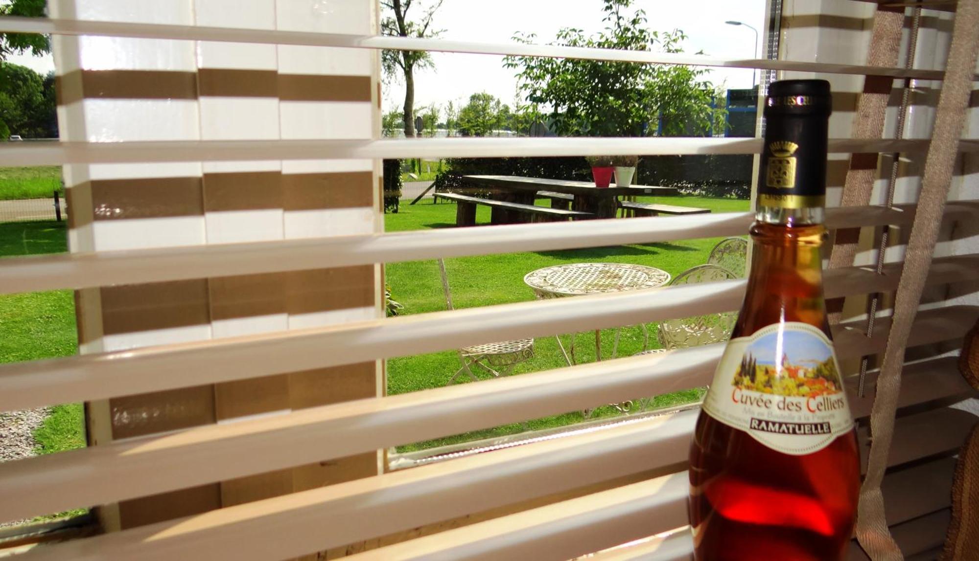 De Slaapfabriek Vakantiehuis En Trainingslocatie 투이그 객실 사진
