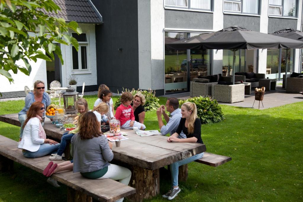 De Slaapfabriek Vakantiehuis En Trainingslocatie 투이그 외부 사진